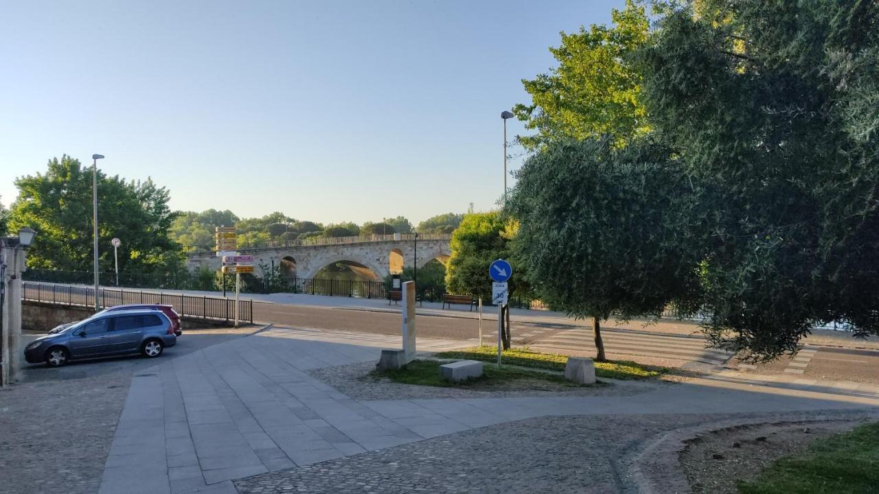 A Los Ojos Del Rio Duero Zamora Eksteriør bilde