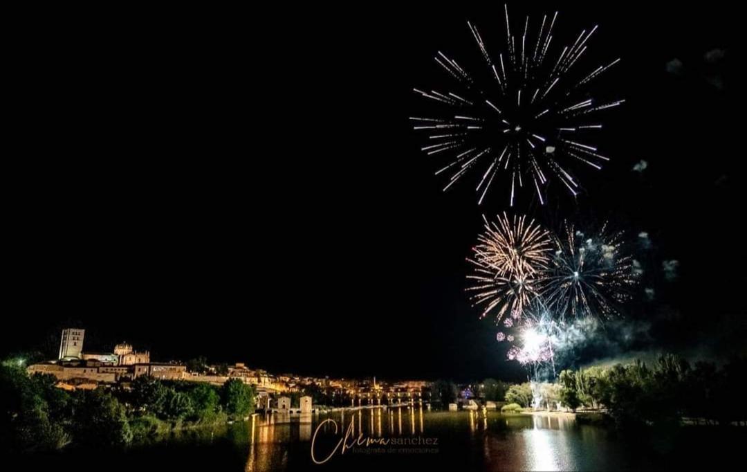 A Los Ojos Del Rio Duero Leilighet Zamora Eksteriør bilde