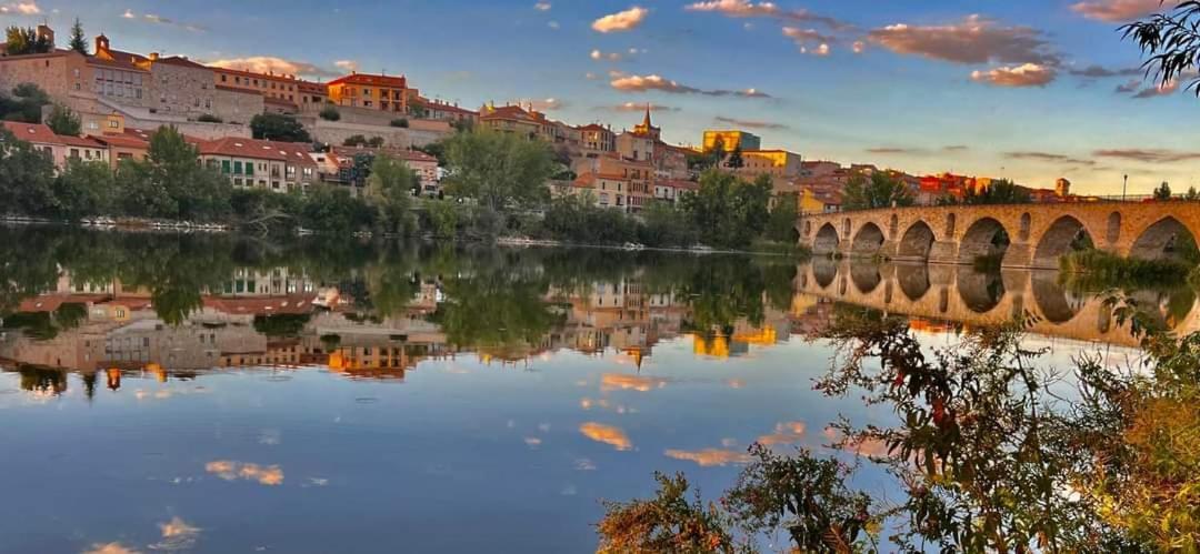 A Los Ojos Del Rio Duero Leilighet Zamora Eksteriør bilde